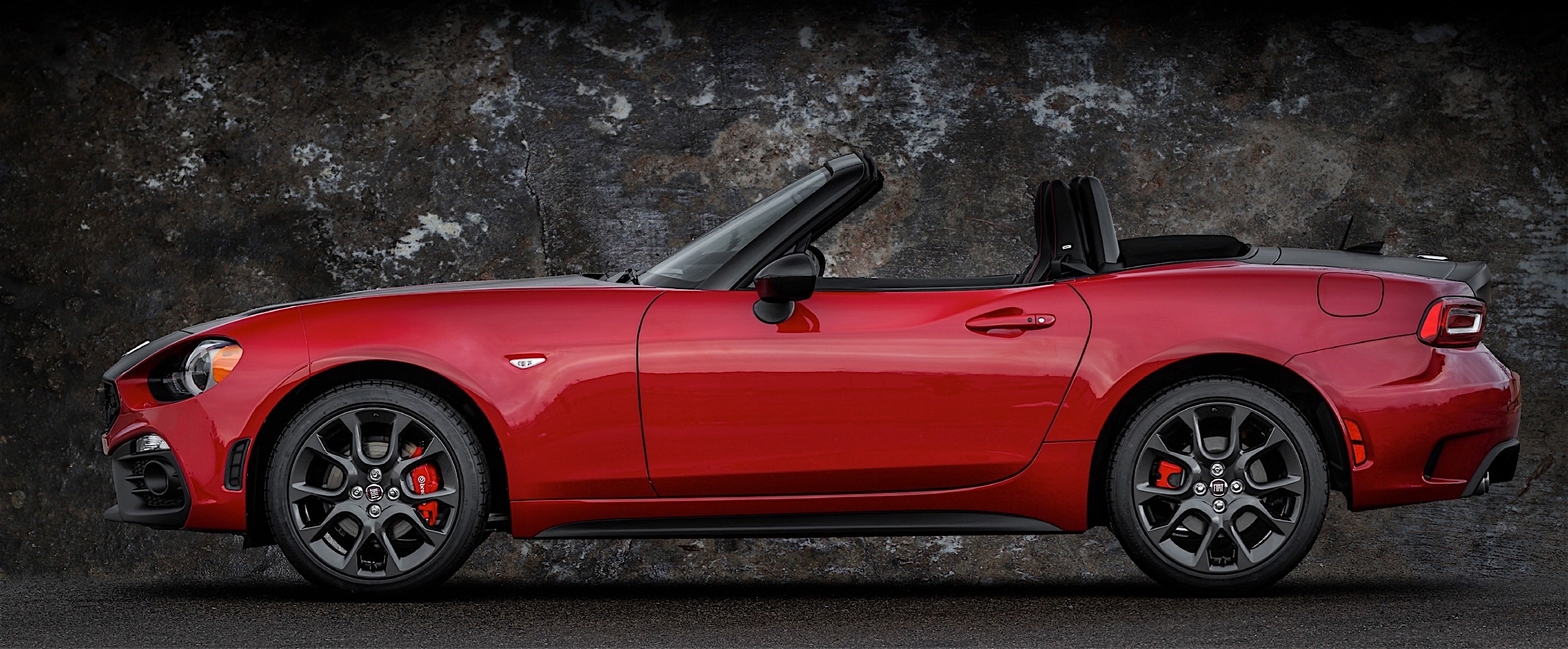 Fiat 124 Spider photo 14