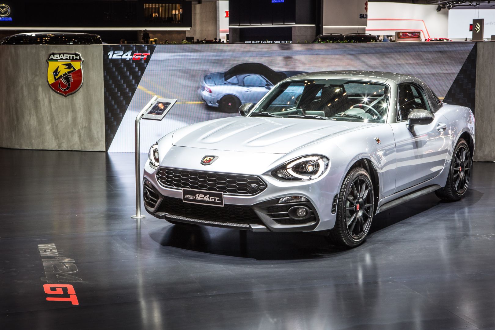 Fiat 124 Spider photo 4