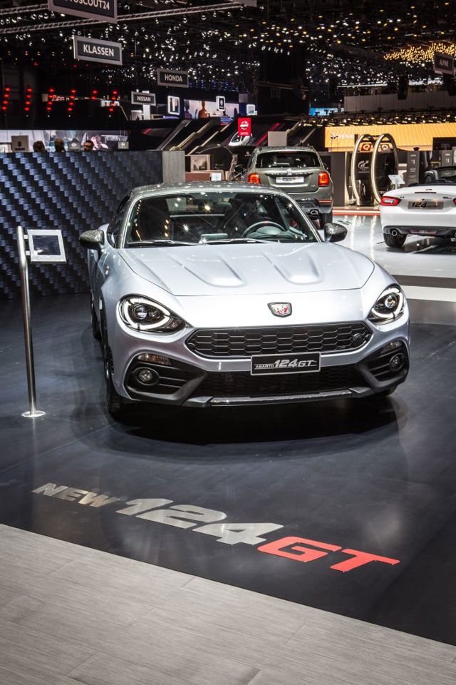Fiat 124 Spider photo 5