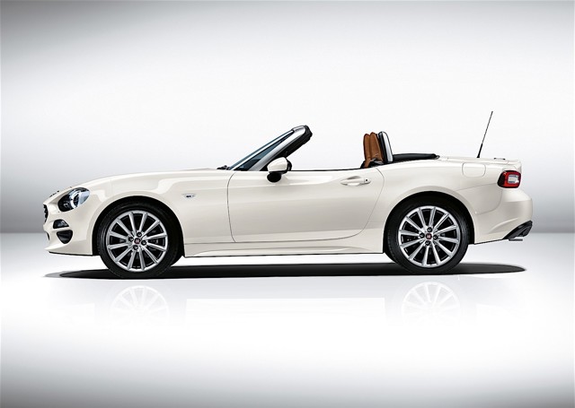 Fiat 124 Spider photo 3