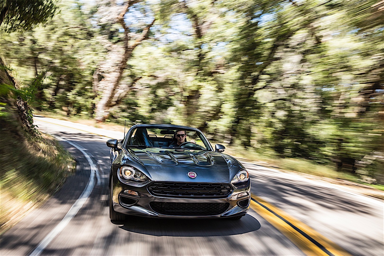 Fiat 124 Spider photo 54