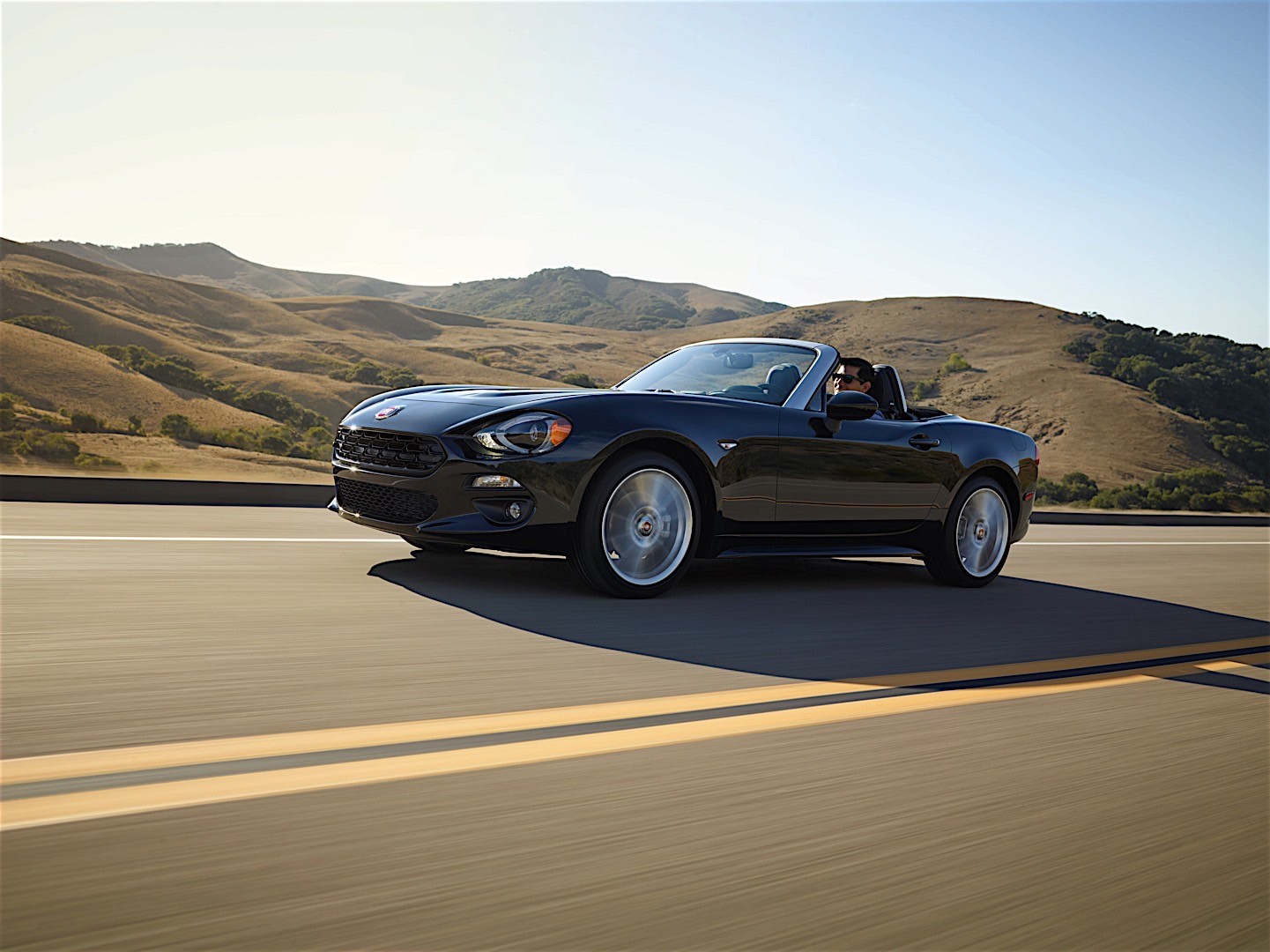 Fiat 124 Spider photo 56