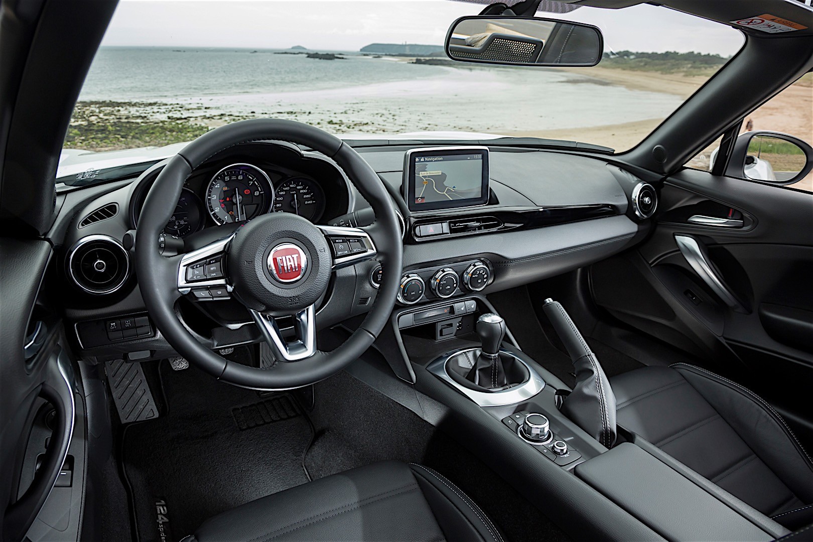 Fiat 124 Spider photo 70