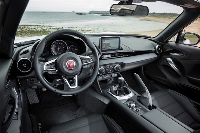 Fiat 124 Spider photo 70