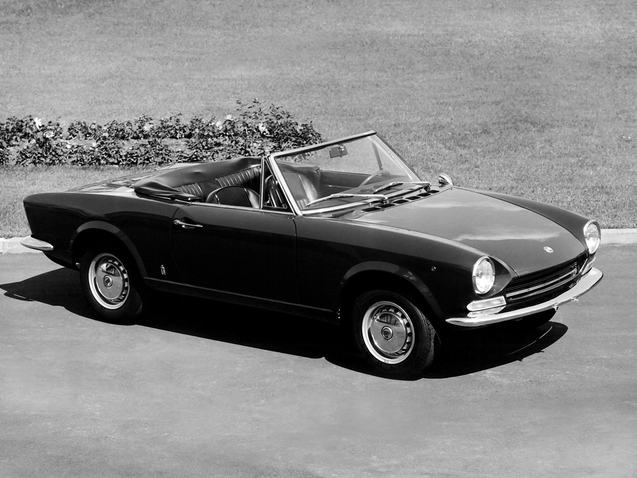 Fiat 124 Spider photo 5