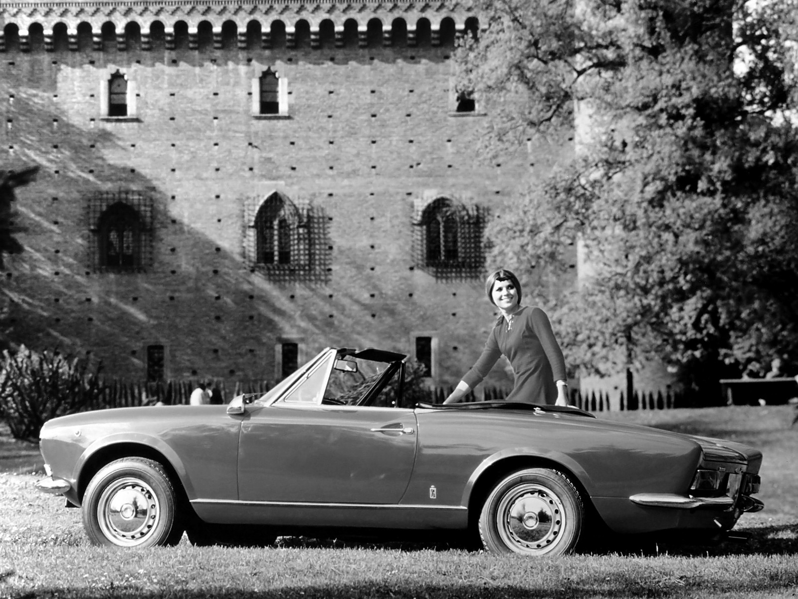Fiat 124 Spider photo 4