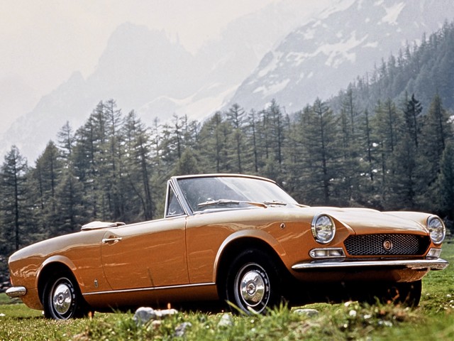 Fiat 124 Spider photo 3