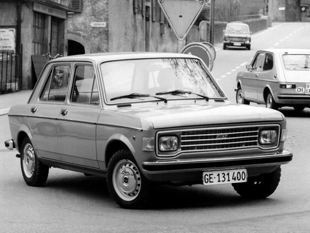Fiat 128 Saloon foto 5