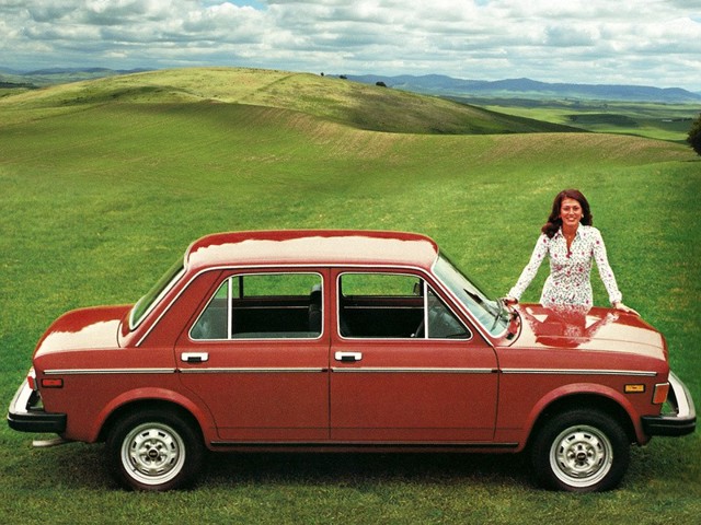 Fiat 128 Saloon foto 10