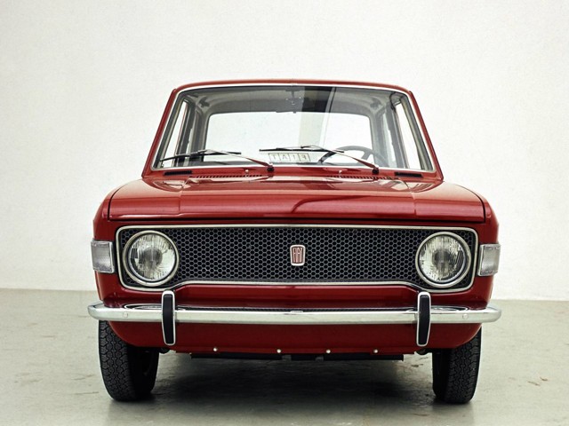 Fiat 128 Saloon foto 13