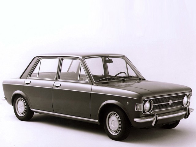 Fiat 128 Saloon foto 14