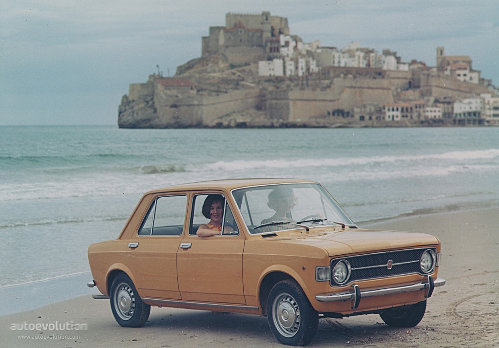 Fiat 128 Saloon photo 4