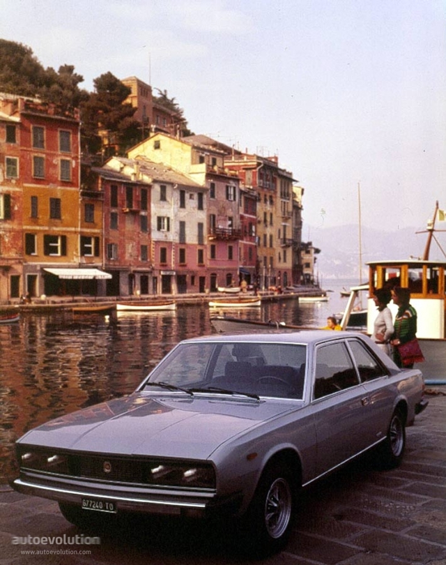 Fiat 130 Coupe photo 2