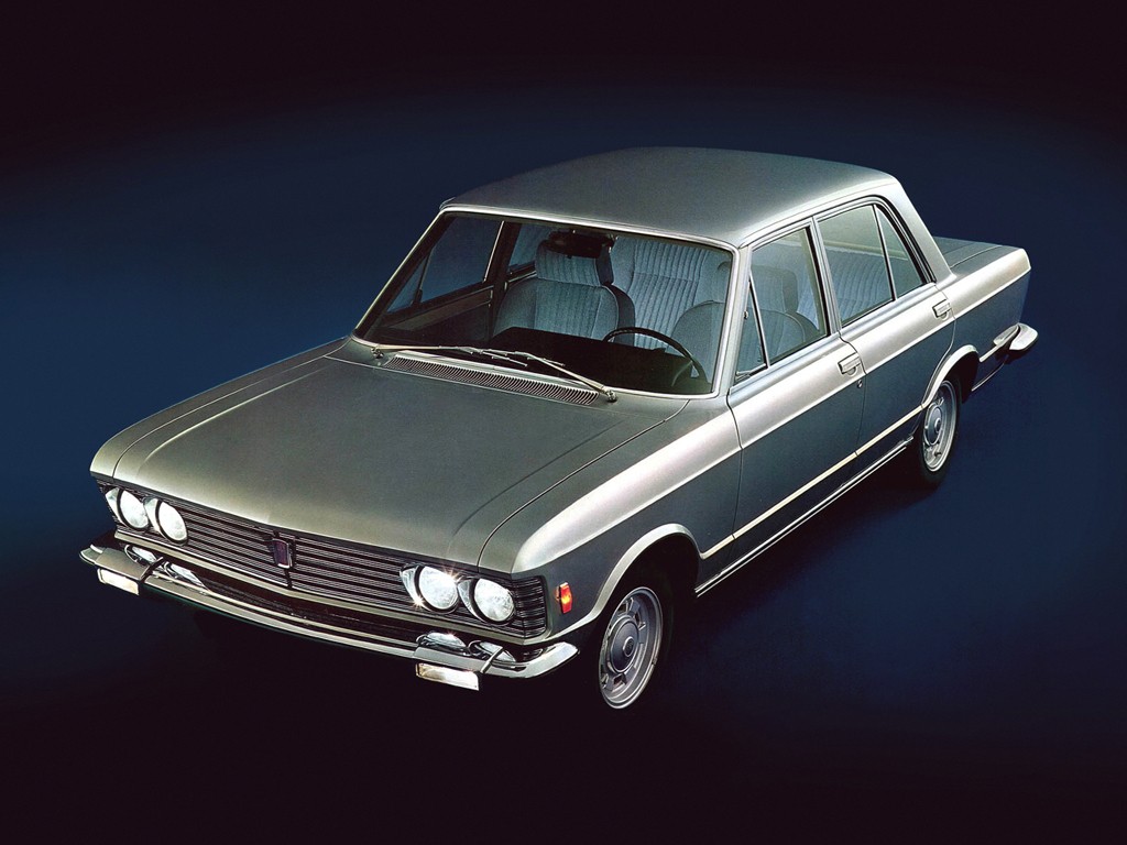 Fiat 130 Limousine photo 4