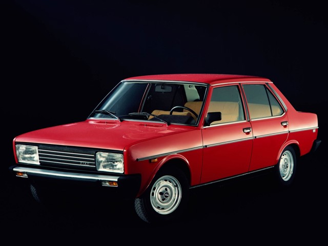 Fiat 131 4 Doors photo 8
