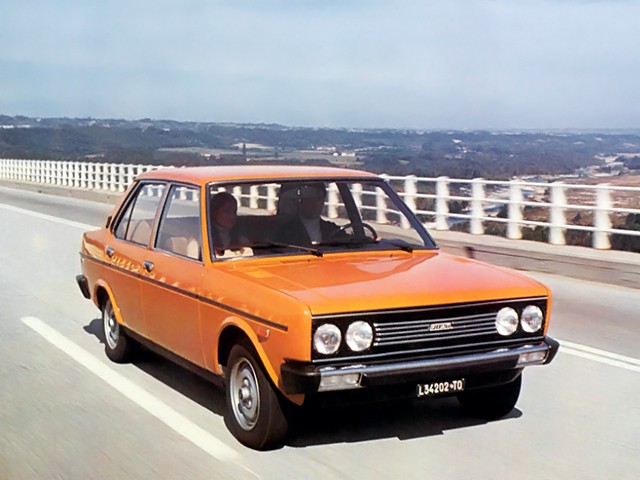 Fiat 131 4 Doors photo 15