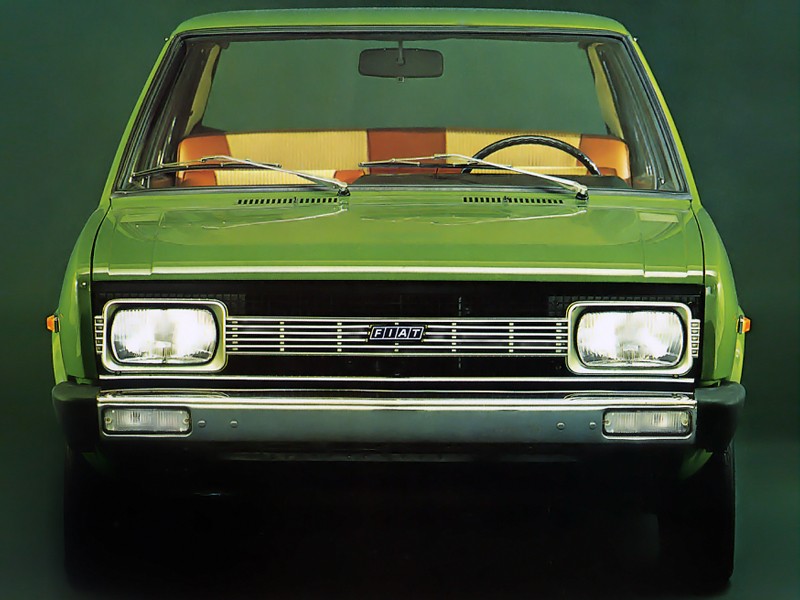 Fiat 131 4 Doors photo 22