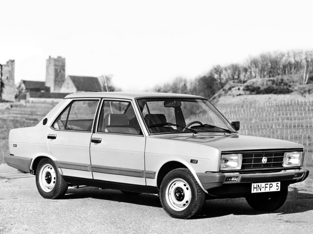Fiat 131 4 Doors photo 4