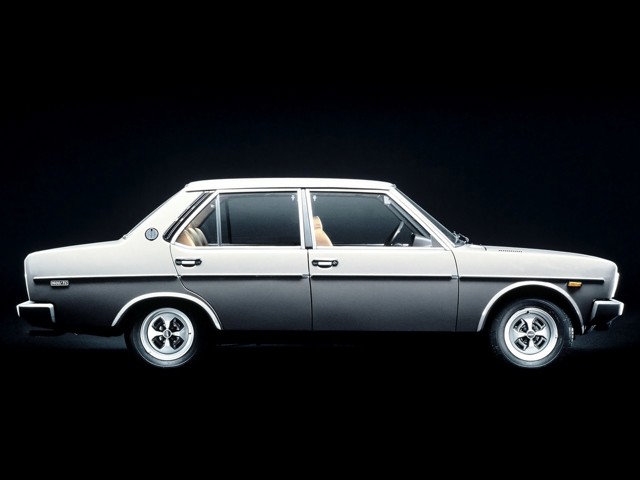 Fiat 131 4 Doors foto 11
