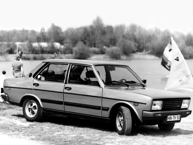 Fiat 131 4 Doors foto 12