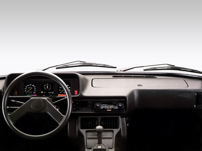 Fiat 131 4 Doors photo 15