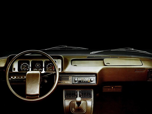 Fiat 131 4 Doors foto 19