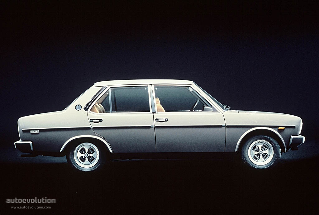 Fiat 131 4 Doors photo 2