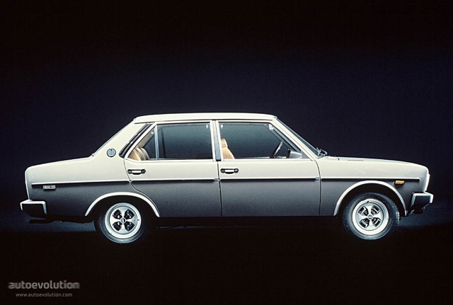 Fiat 131 4 Doors foto 2