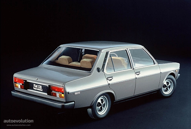 Fiat 131 4 Doors foto 3