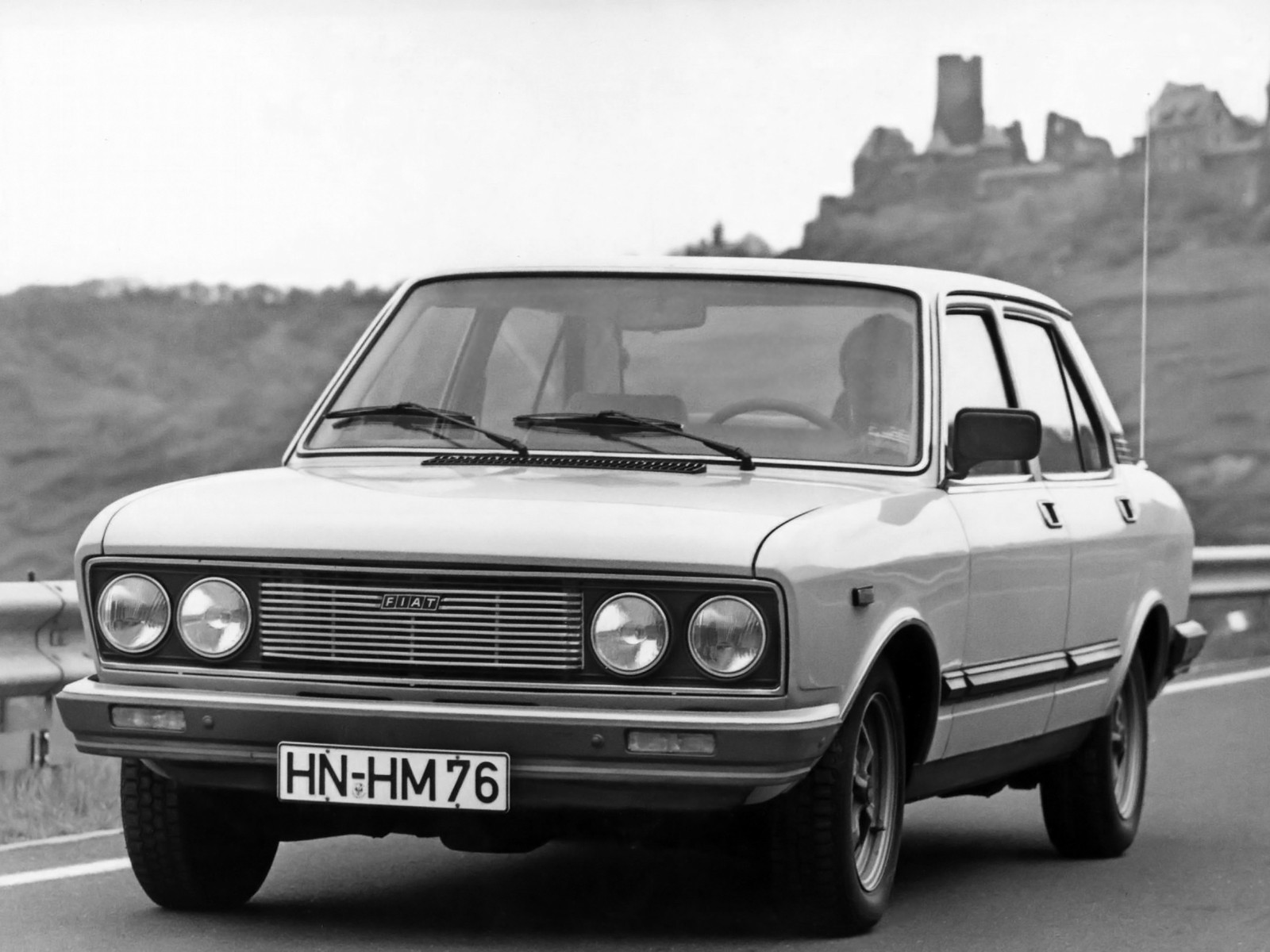 Fiat 132 photo 10