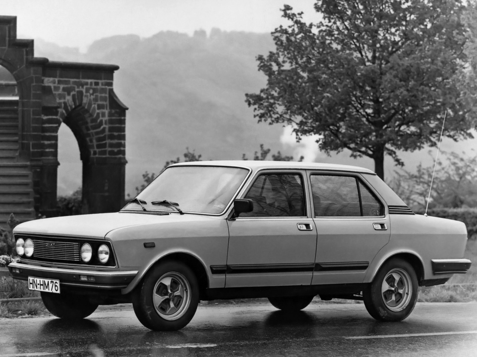 Fiat 132 photo 11