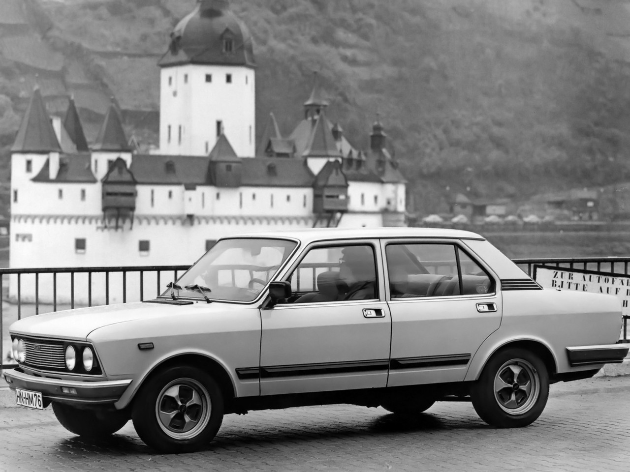 Fiat 132 photo 8