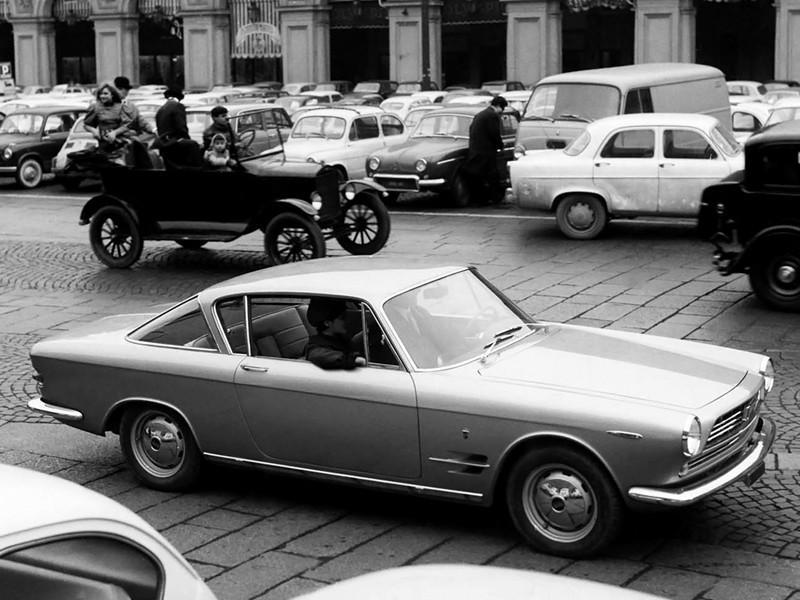 Fiat 2300 Coupe photo 9