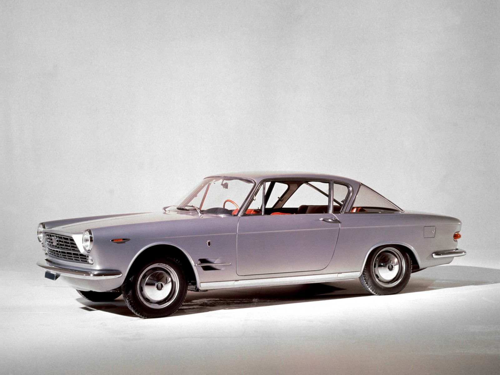Fiat 2300 Coupe photo 12
