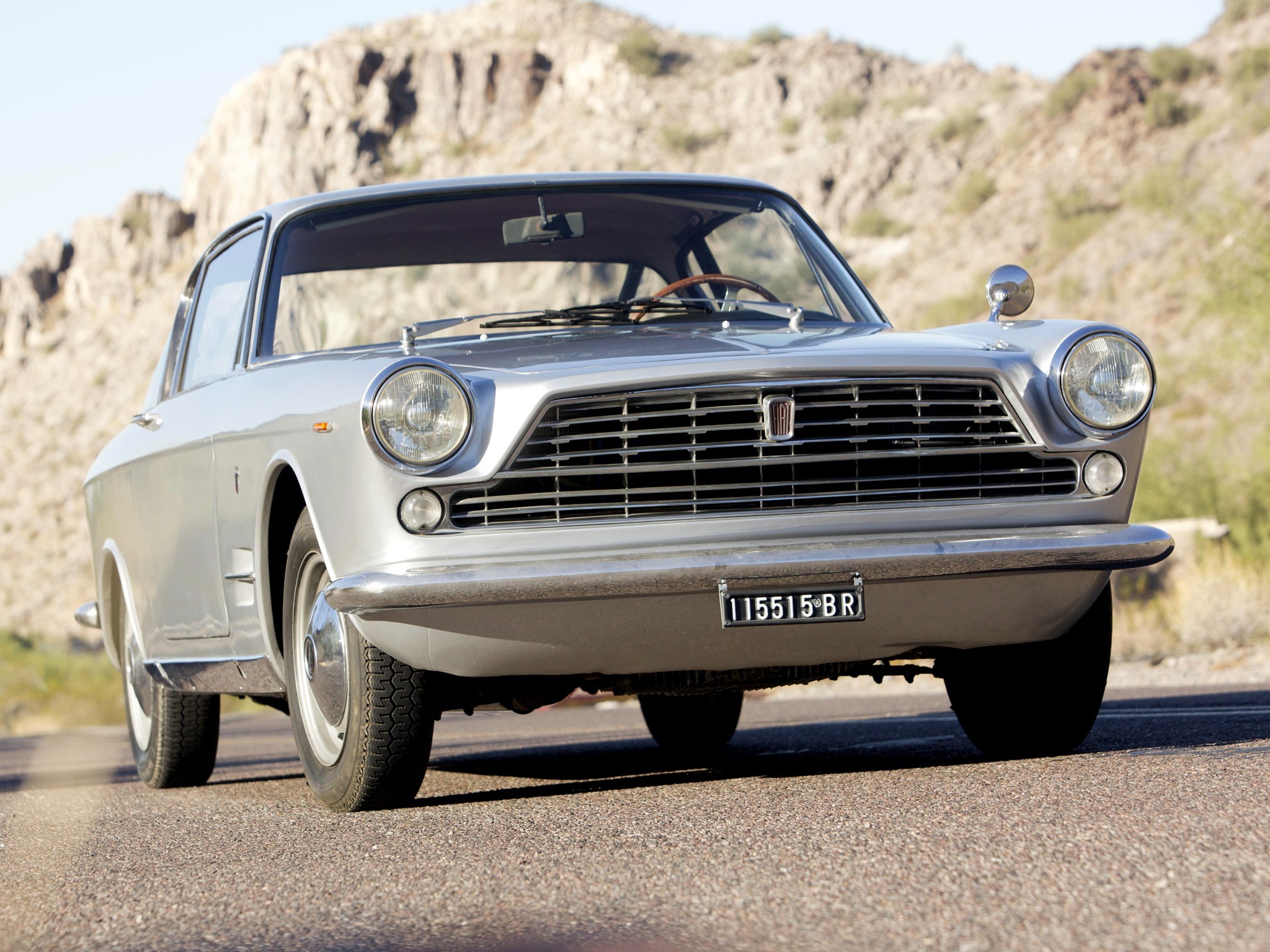 Fiat 2300 Coupe photo 14