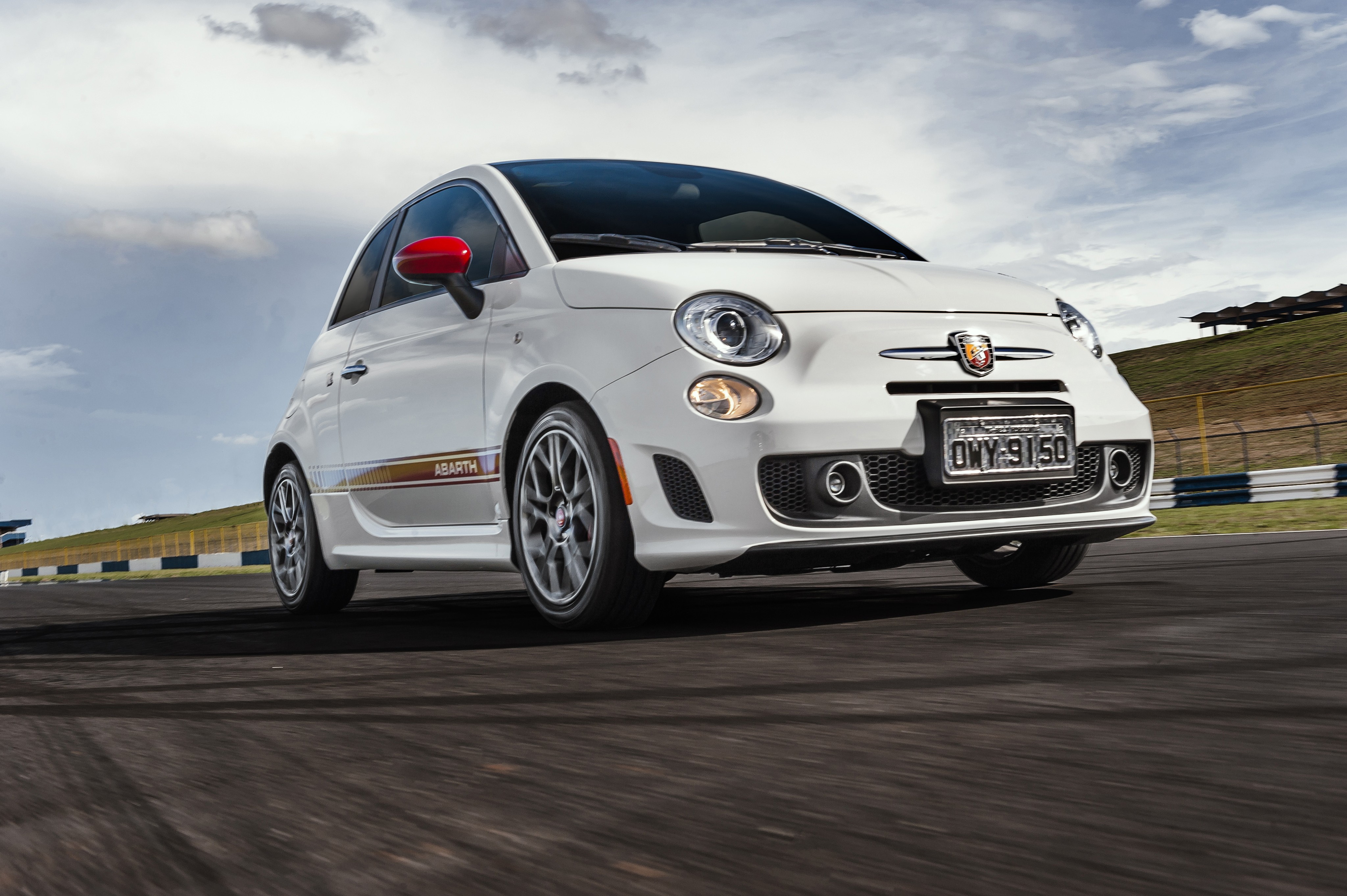 Fiat 500 Abarth photo 102
