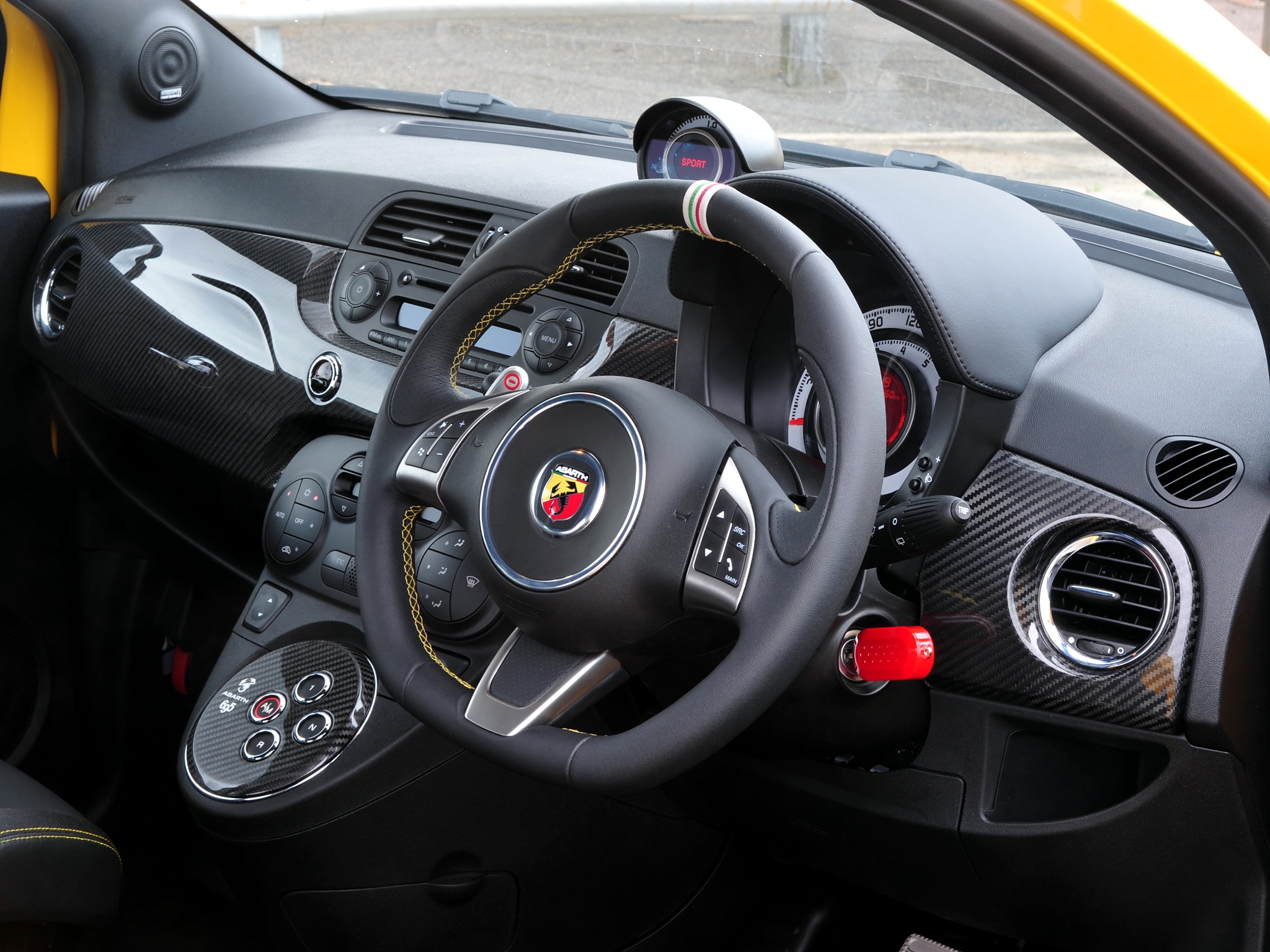 Fiat 500 Abarth photo 34