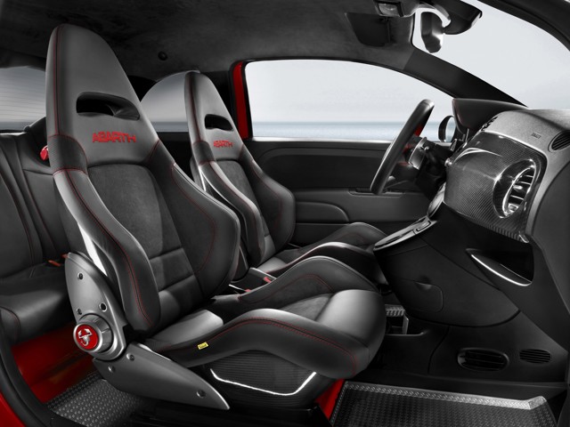 Fiat 500 Abarth photo 32