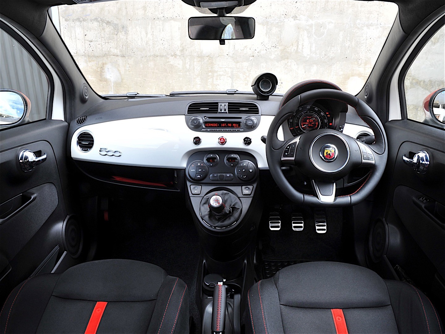 Fiat 500 Abarth photo 36