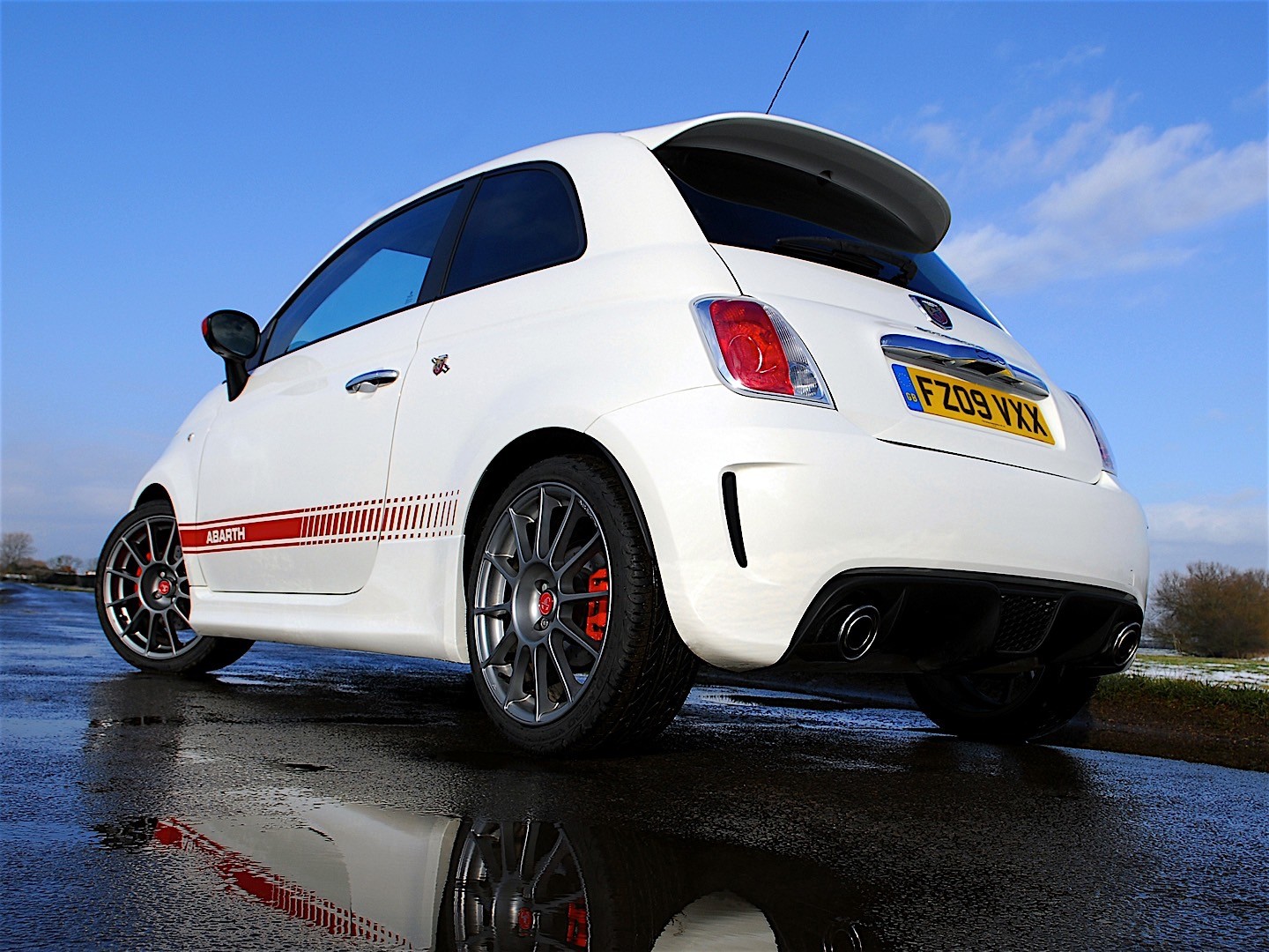 Fiat 500 Abarth photo 30