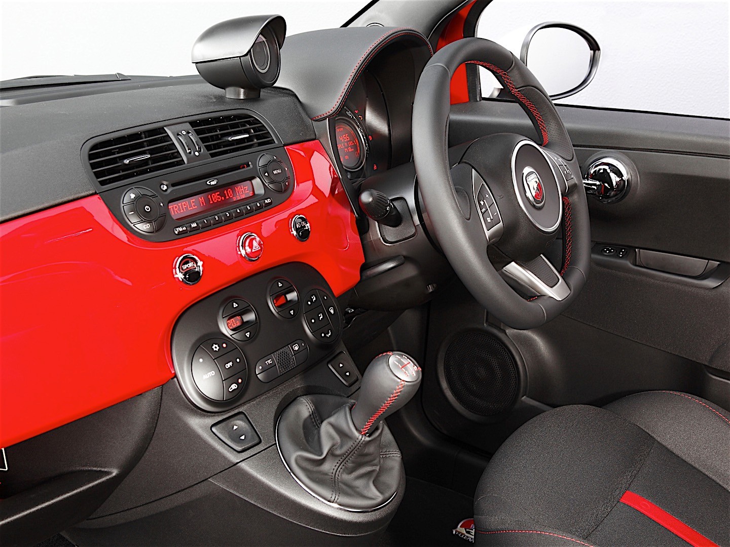 Fiat 500 Abarth photo 39