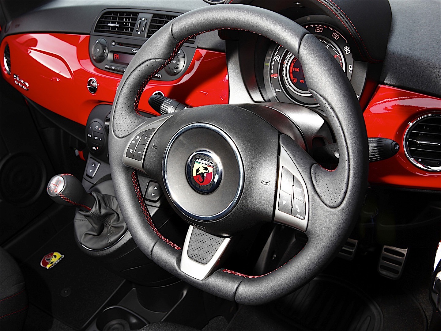 Fiat 500 Abarth photo 40