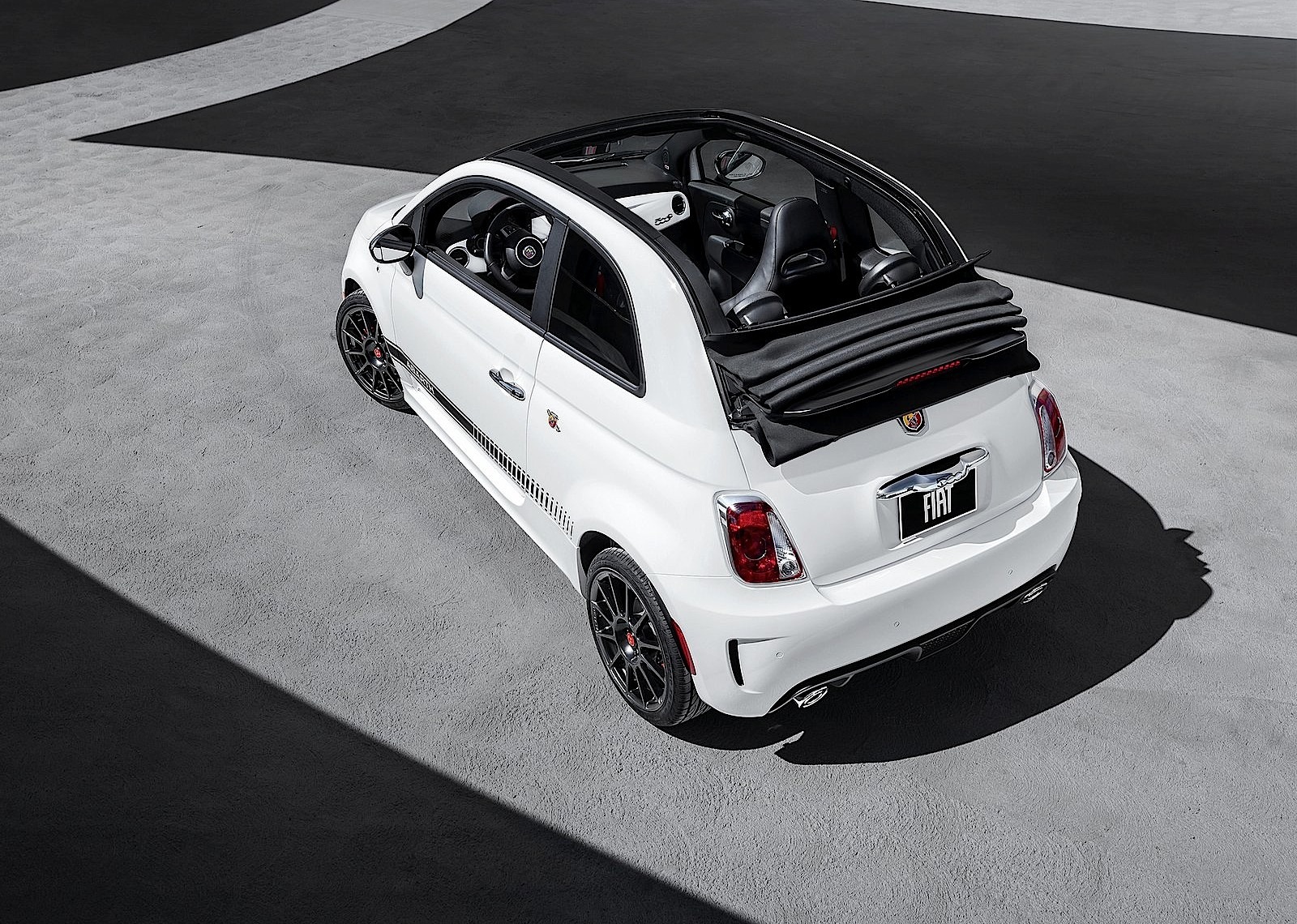 Fiat 500 Abarth photo 12
