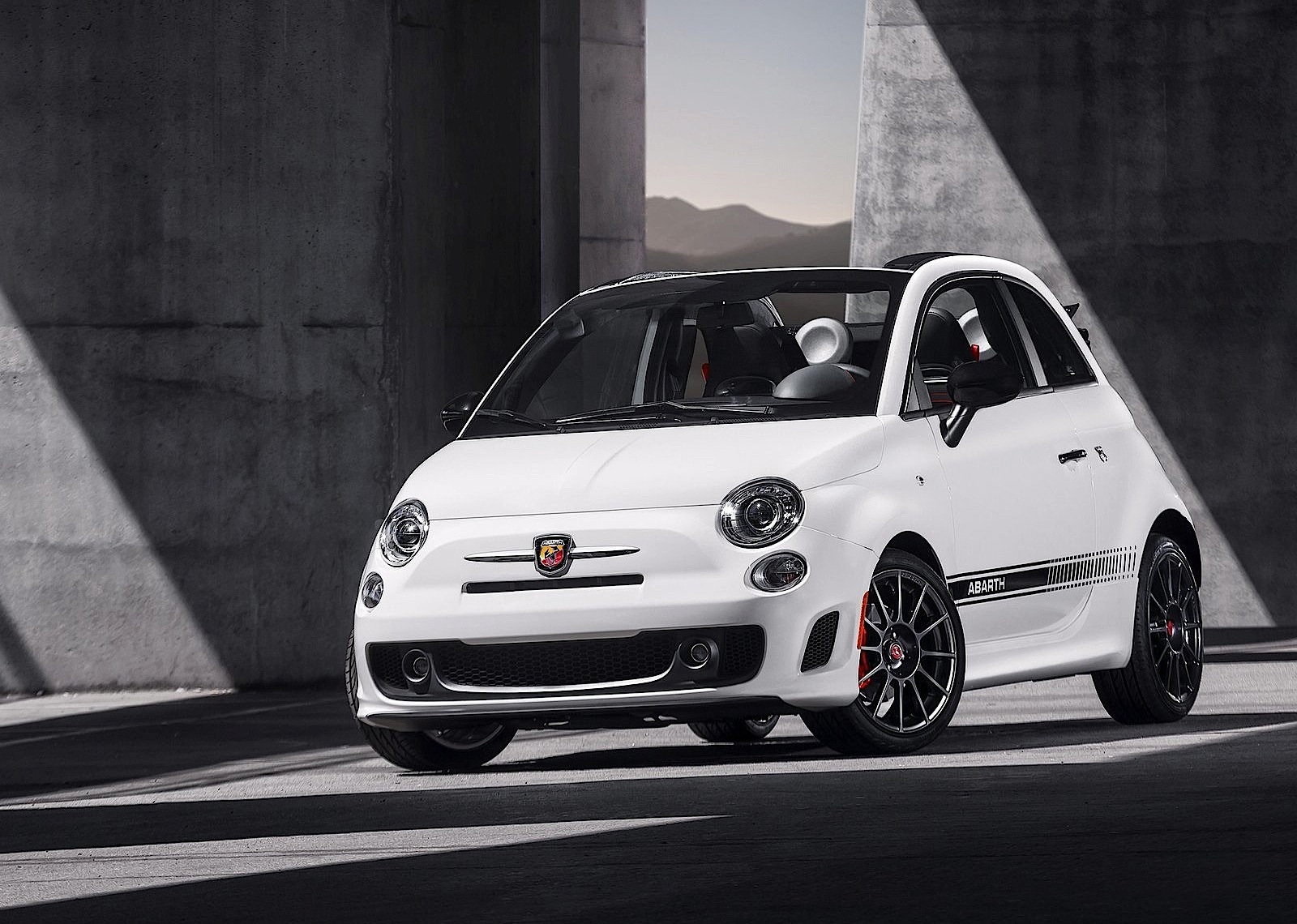 Fiat 500 Abarth photo 5