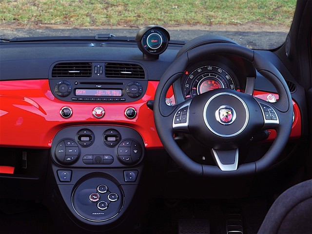 Fiat 500 Abarth foto 10