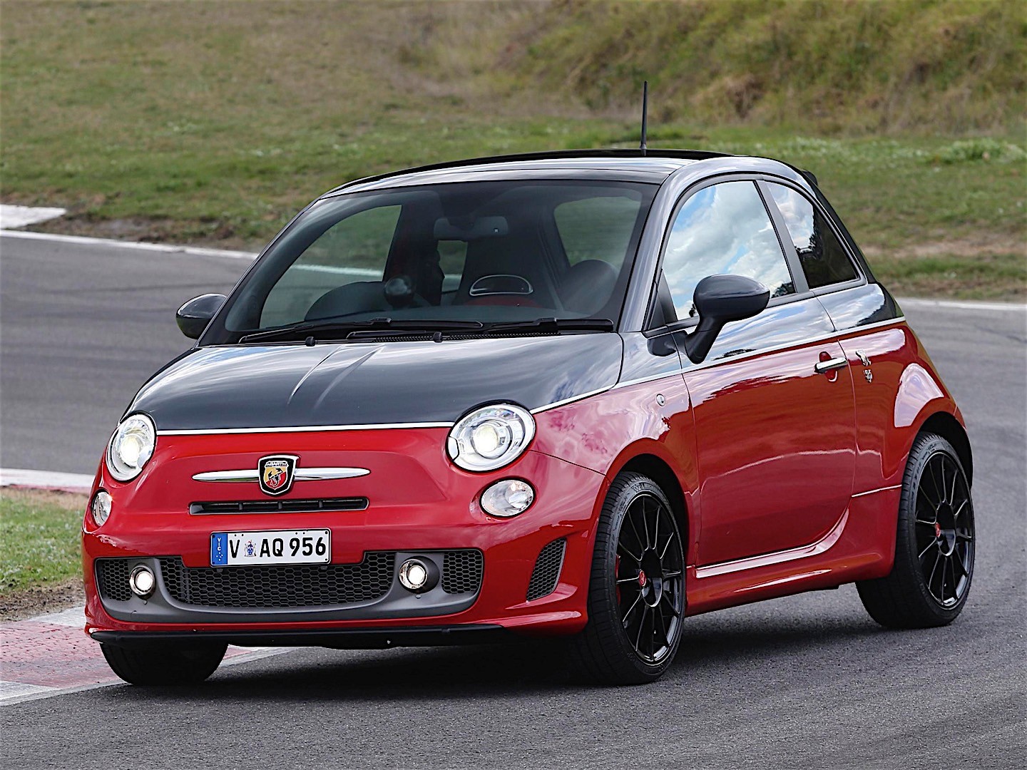 Fiat 500 Abarth photo 16