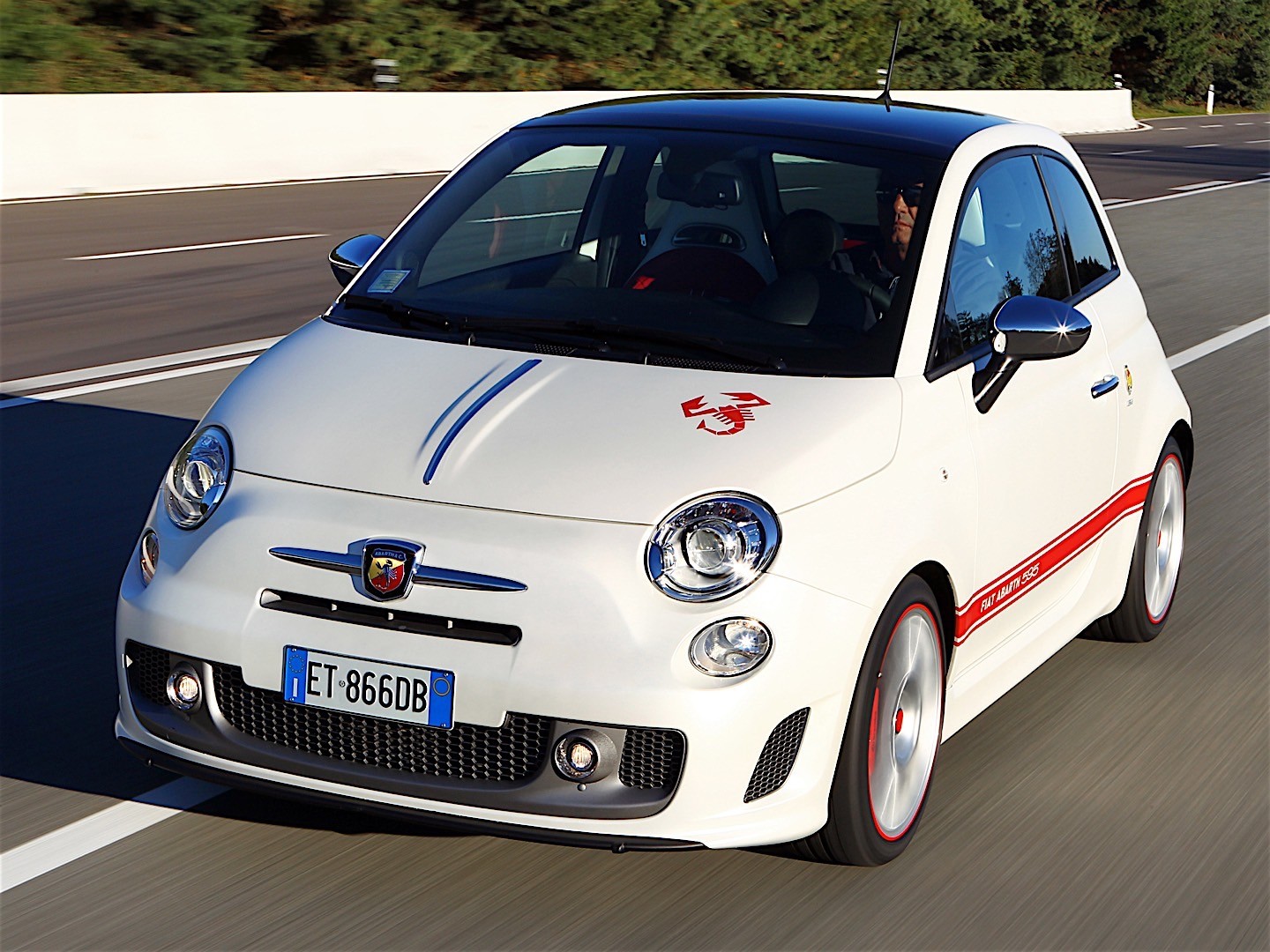 Fiat 500 Abarth photo 18