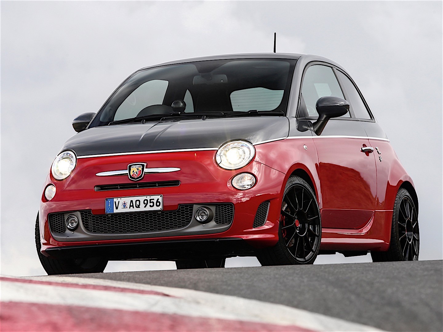Fiat 500 Abarth photo 23