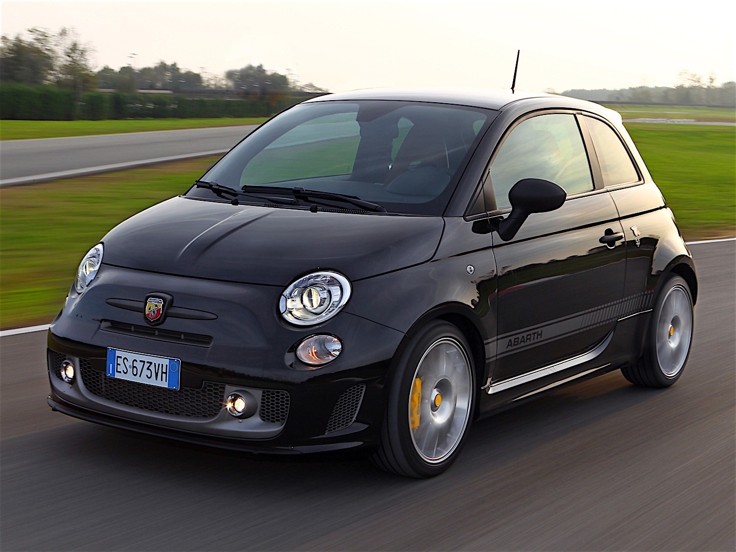 Fiat 500 Abarth photo 32