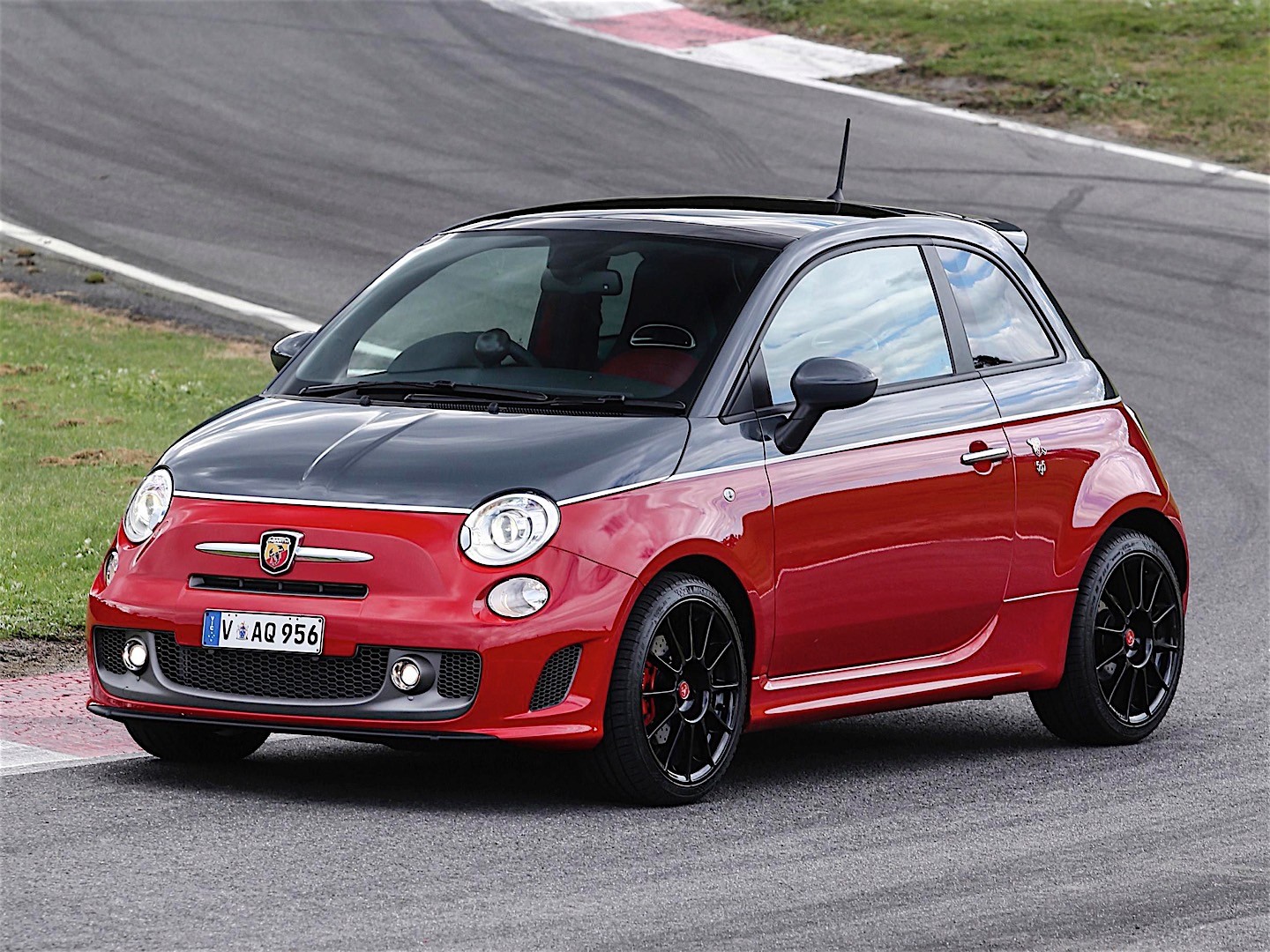 Fiat 500 Abarth photo 34